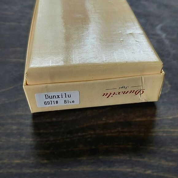 BNIB Dunxilu blue leather rhinestone detail clutch wallet - Picture 4 of 14